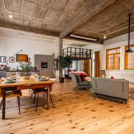 Klassen - Exklusives Loft - Xxl Leinwand - 4 Km Messe, 1,5 Km Hbf